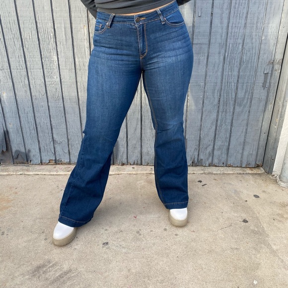 Bell bottom jeans - Picture 5 of 8